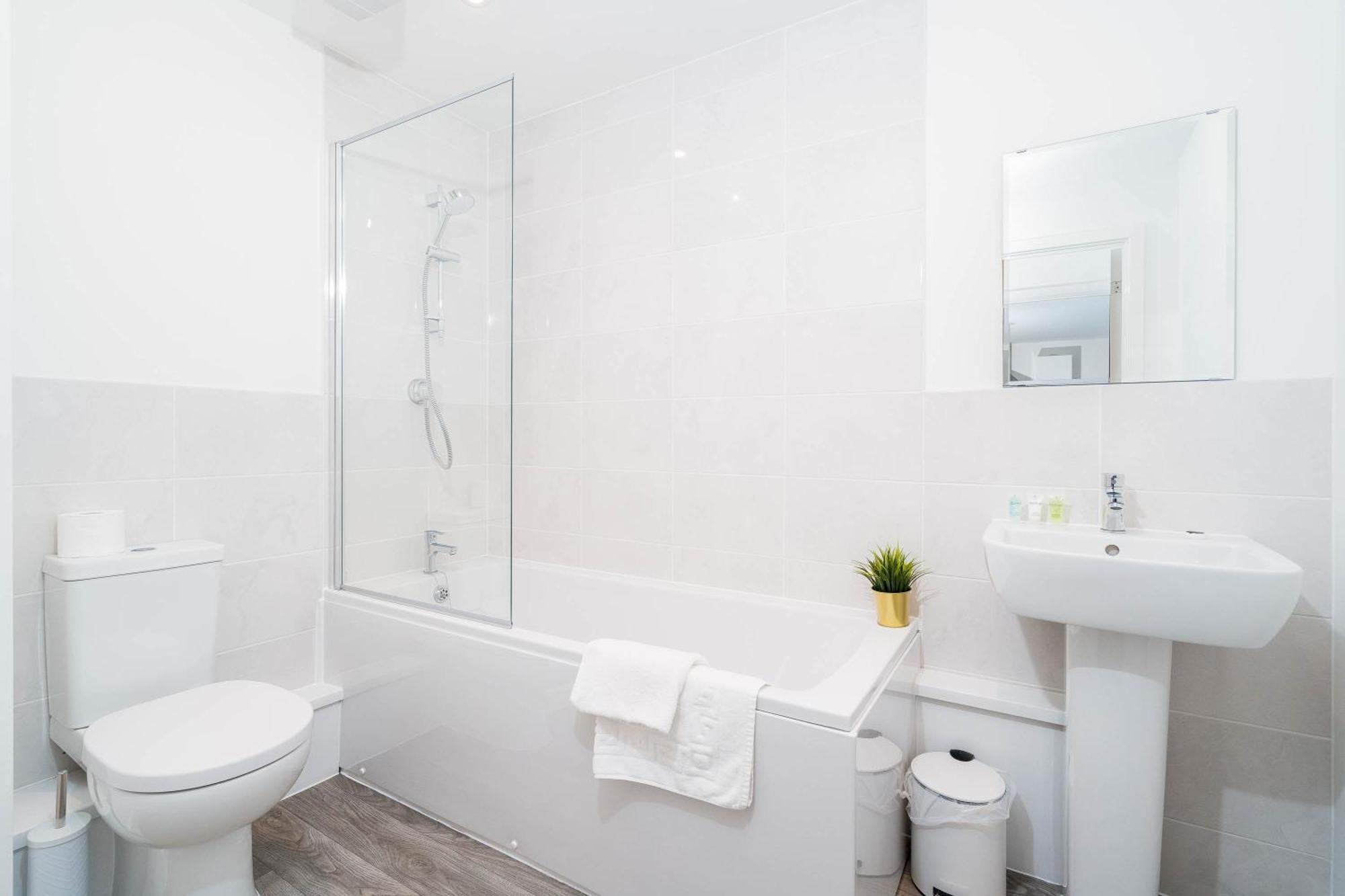 Luxury Apartment - Twin Beds - Selly Oak - Off-Street Parking - Free Netflix & Wifi - Top Rated 9Cc Birmingham Kültér fotó