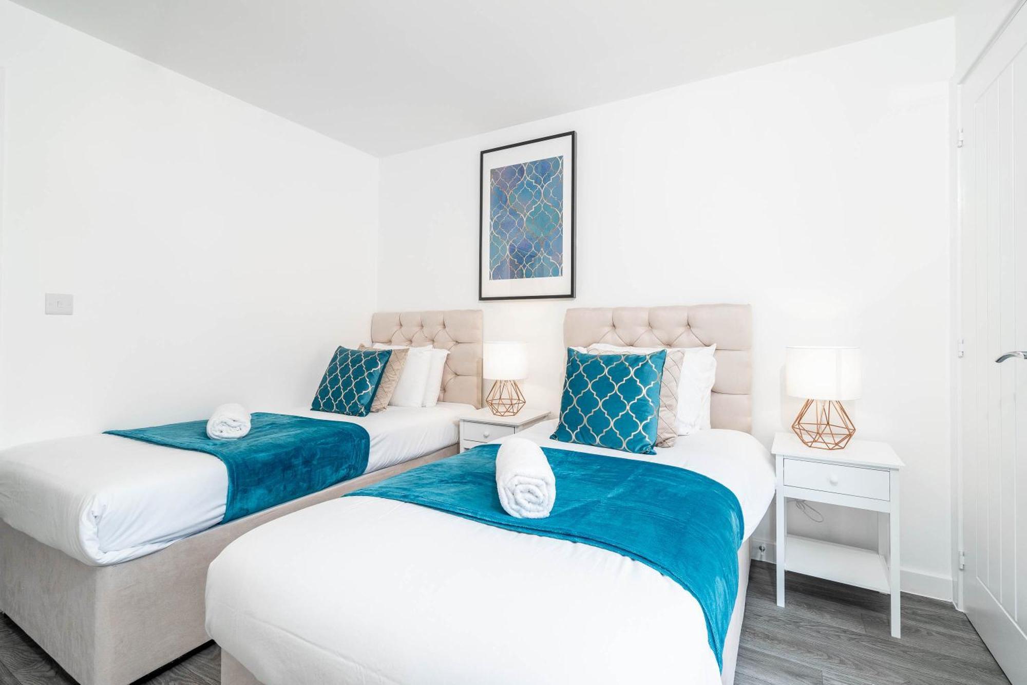 Luxury Apartment - Twin Beds - Selly Oak - Off-Street Parking - Free Netflix & Wifi - Top Rated 9Cc Birmingham Kültér fotó