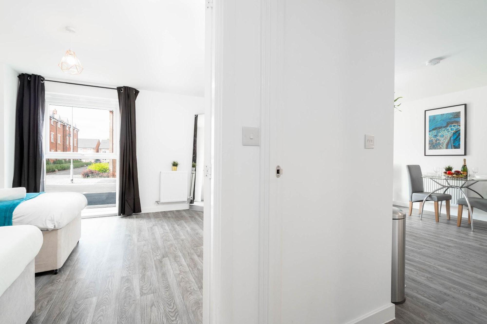 Luxury Apartment - Twin Beds - Selly Oak - Off-Street Parking - Free Netflix & Wifi - Top Rated 9Cc Birmingham Kültér fotó